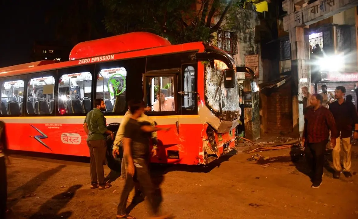 Mumbai News LIVE: BEST curtails Mumbai bus route after Kurla bus crash