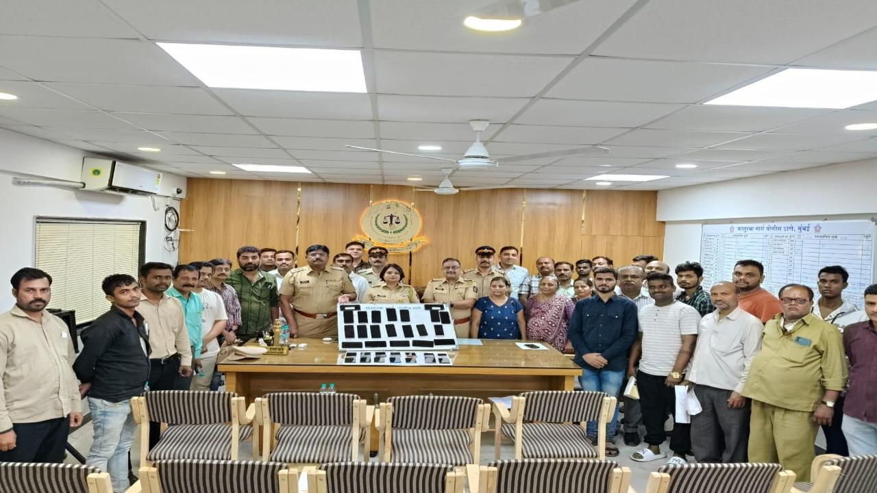 Mumbai Police recover 36 stolen, missing mobile phones