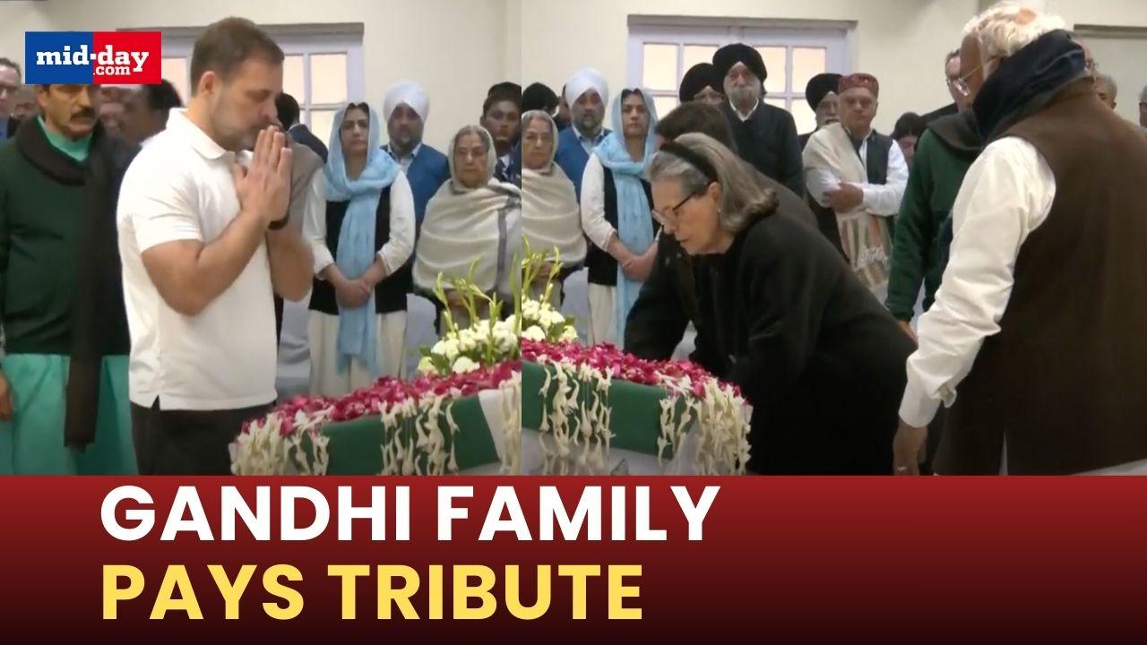 Gandhi family pays tribute to Manmohan Singh