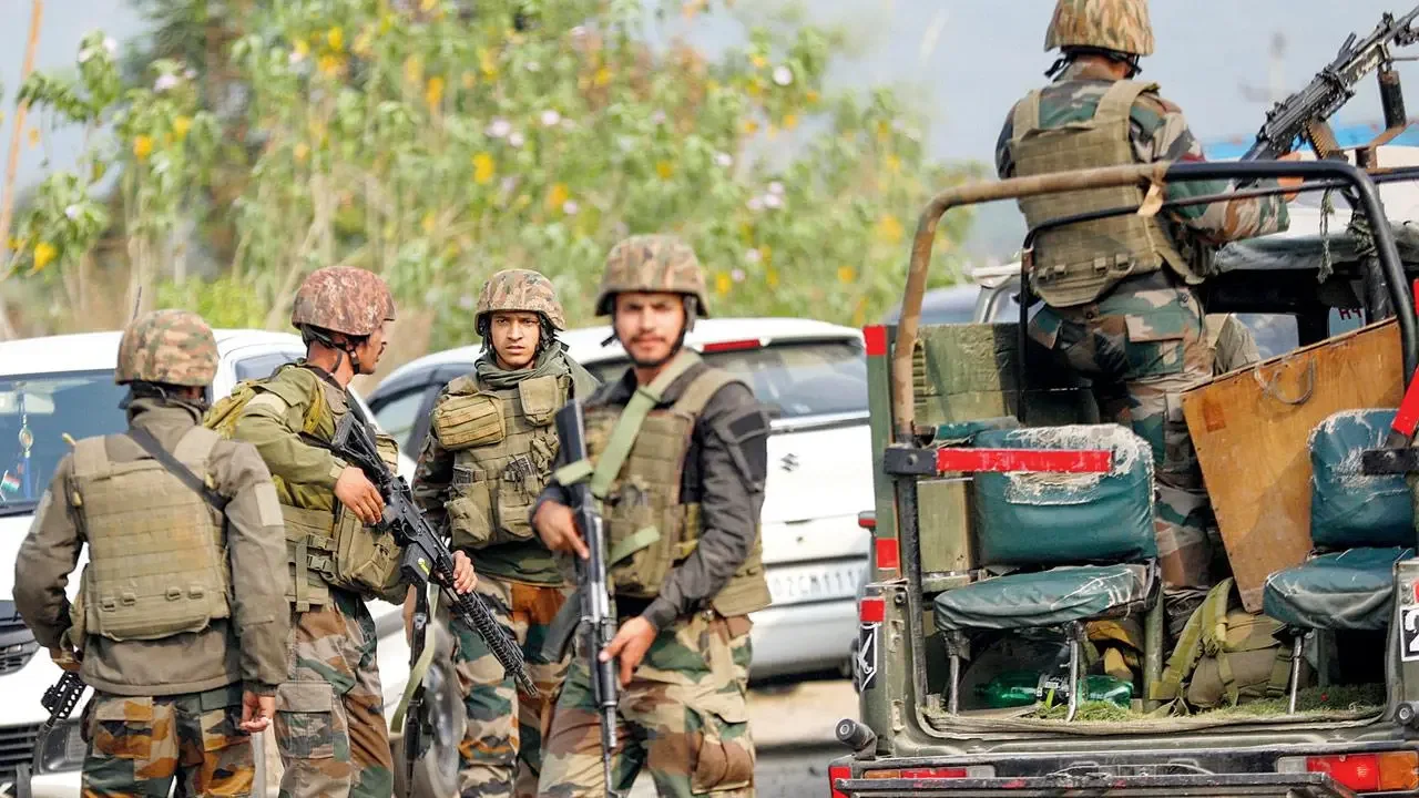 J&K: One terrorist killed in an encounter with security forces in Srinagar