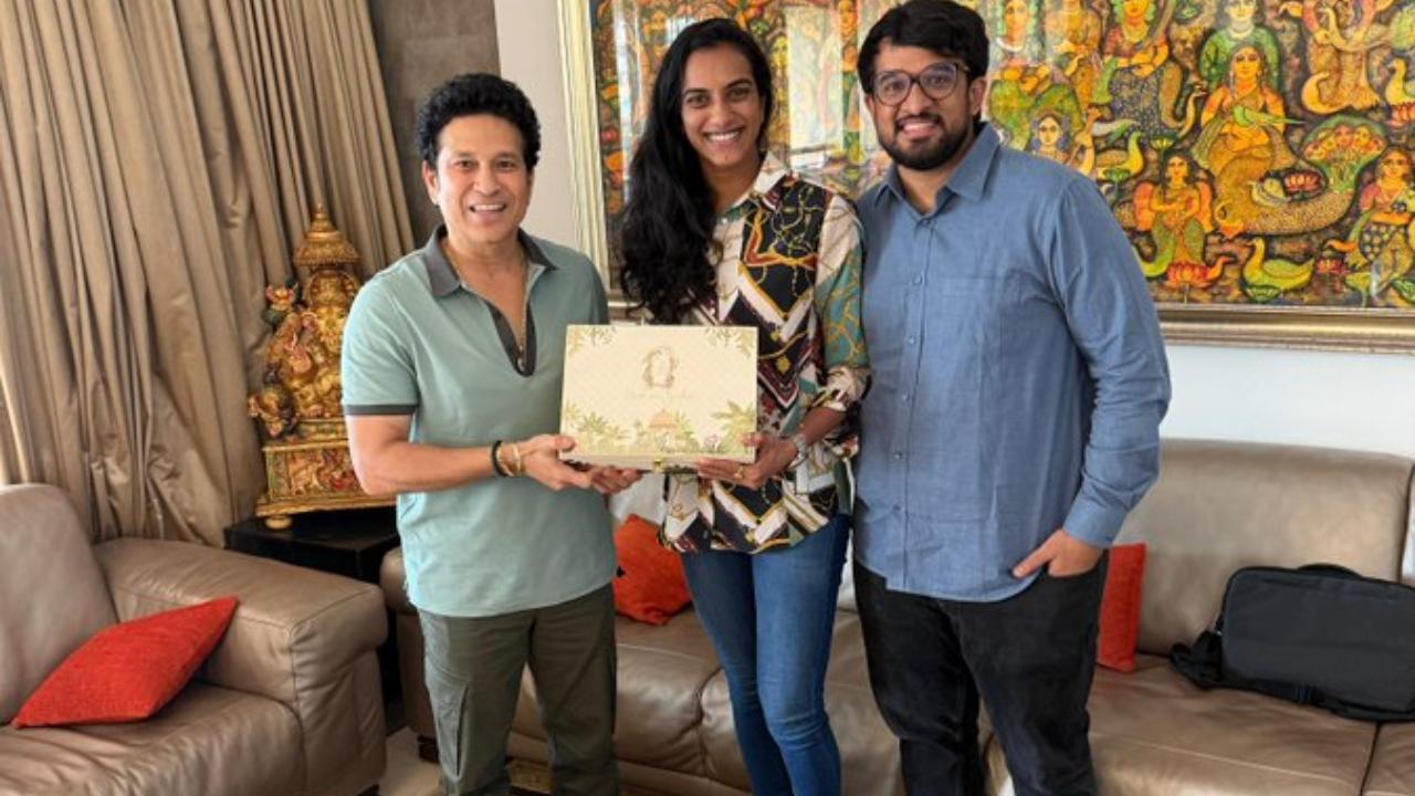 Sachin Tendulkar receives invitation to PV Sindhu’s wedding, shares warm wishes