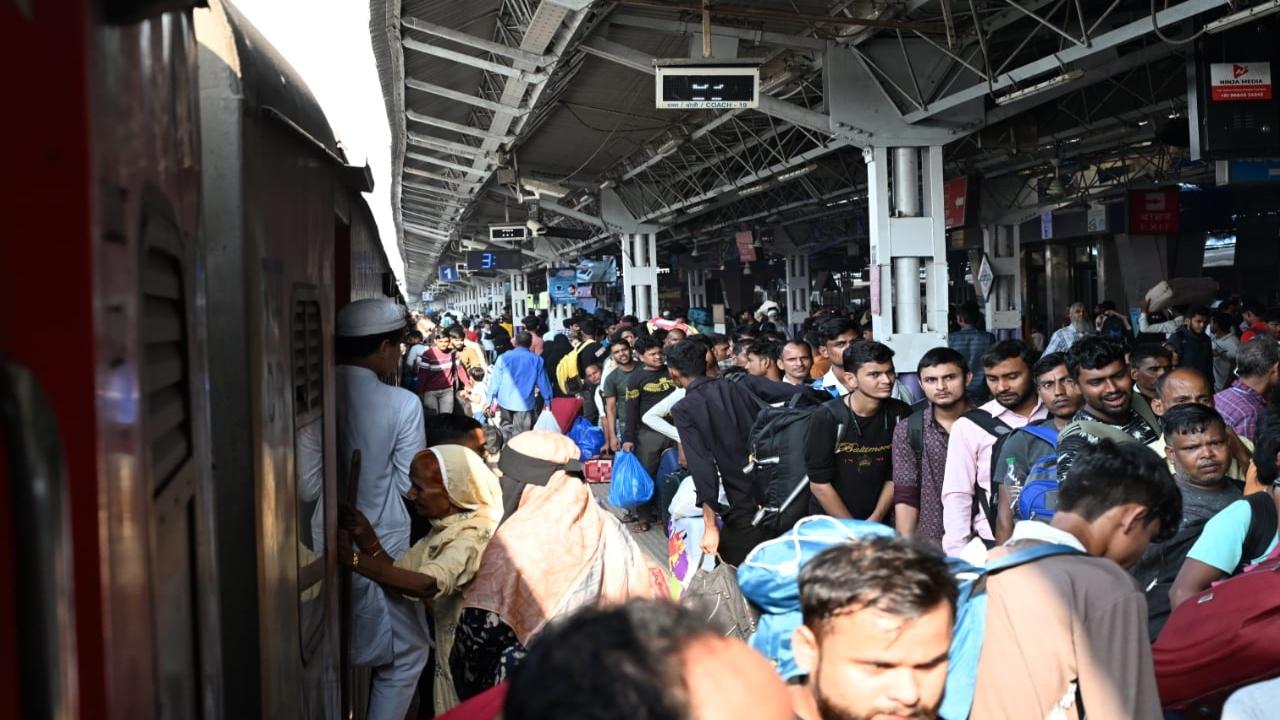 IN PHOTOS: Hours after Bandra stampede, passengers rush to board trains at LTT