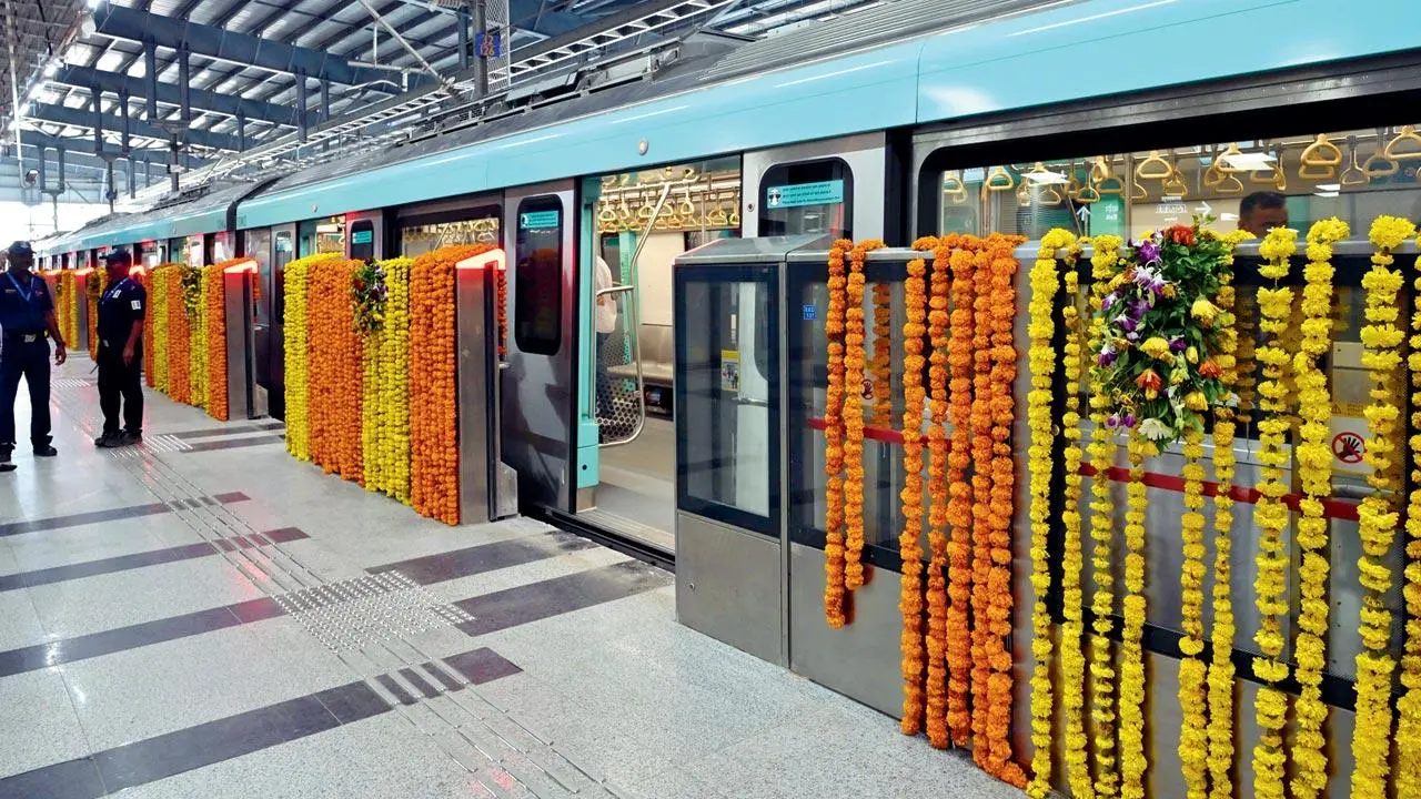 Technical snag delays new Mumbai Metro Line 3 services; passengers fume