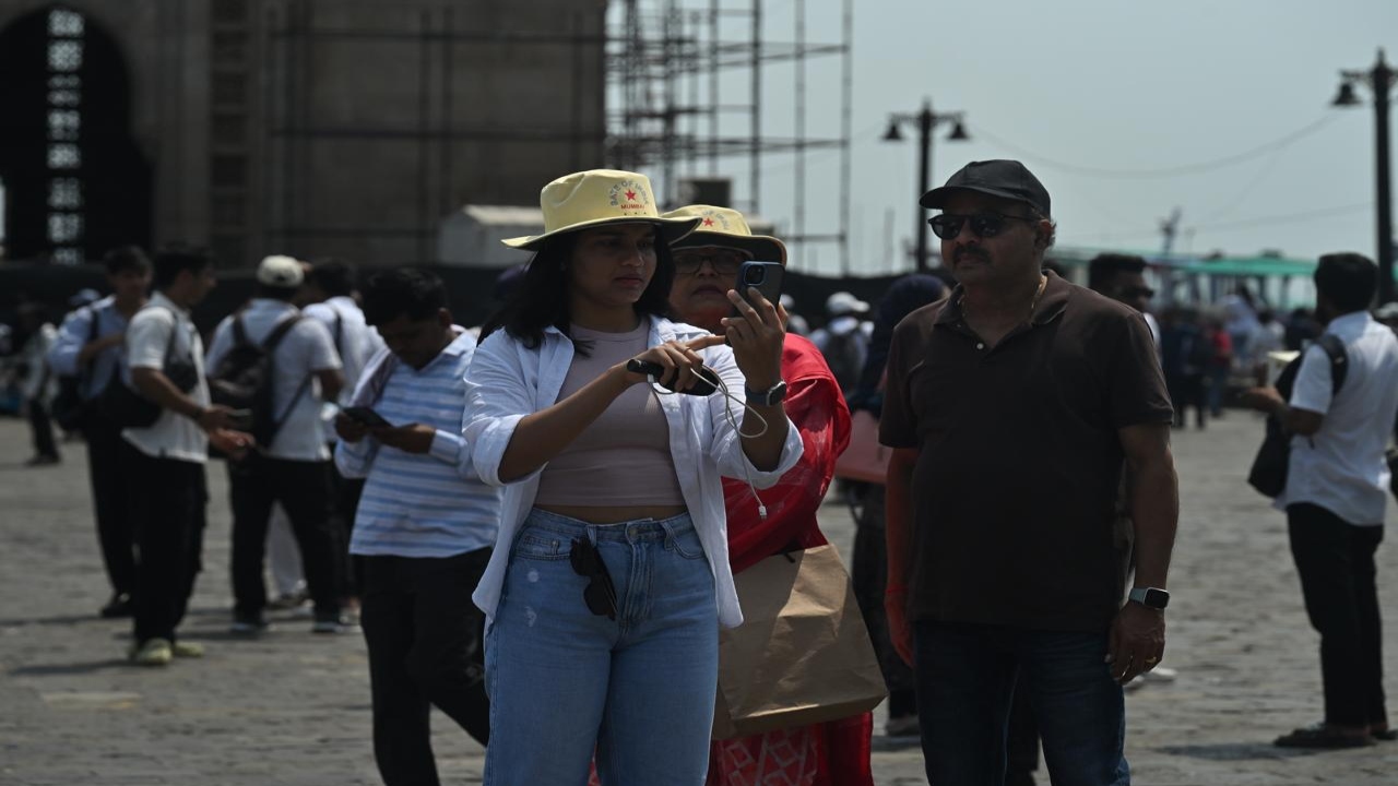 IMD has predicted cloudy skies with light rain in Mumbai for Monday, October 7