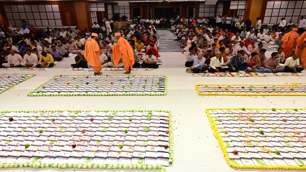 IN PHOTOS: Devotees assemble at temples for Diwali blessings  