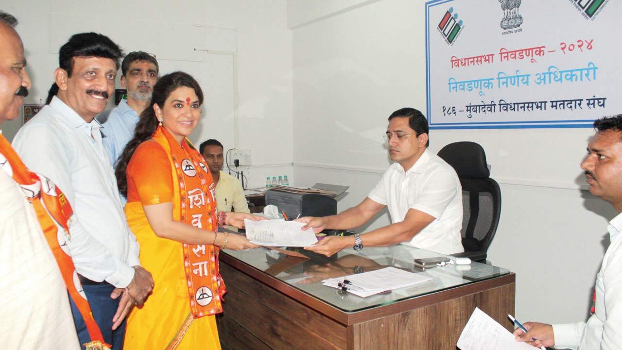 Maharashtra Assembly election: BJP's Shaina NC to contest on Shiv Sena ticket