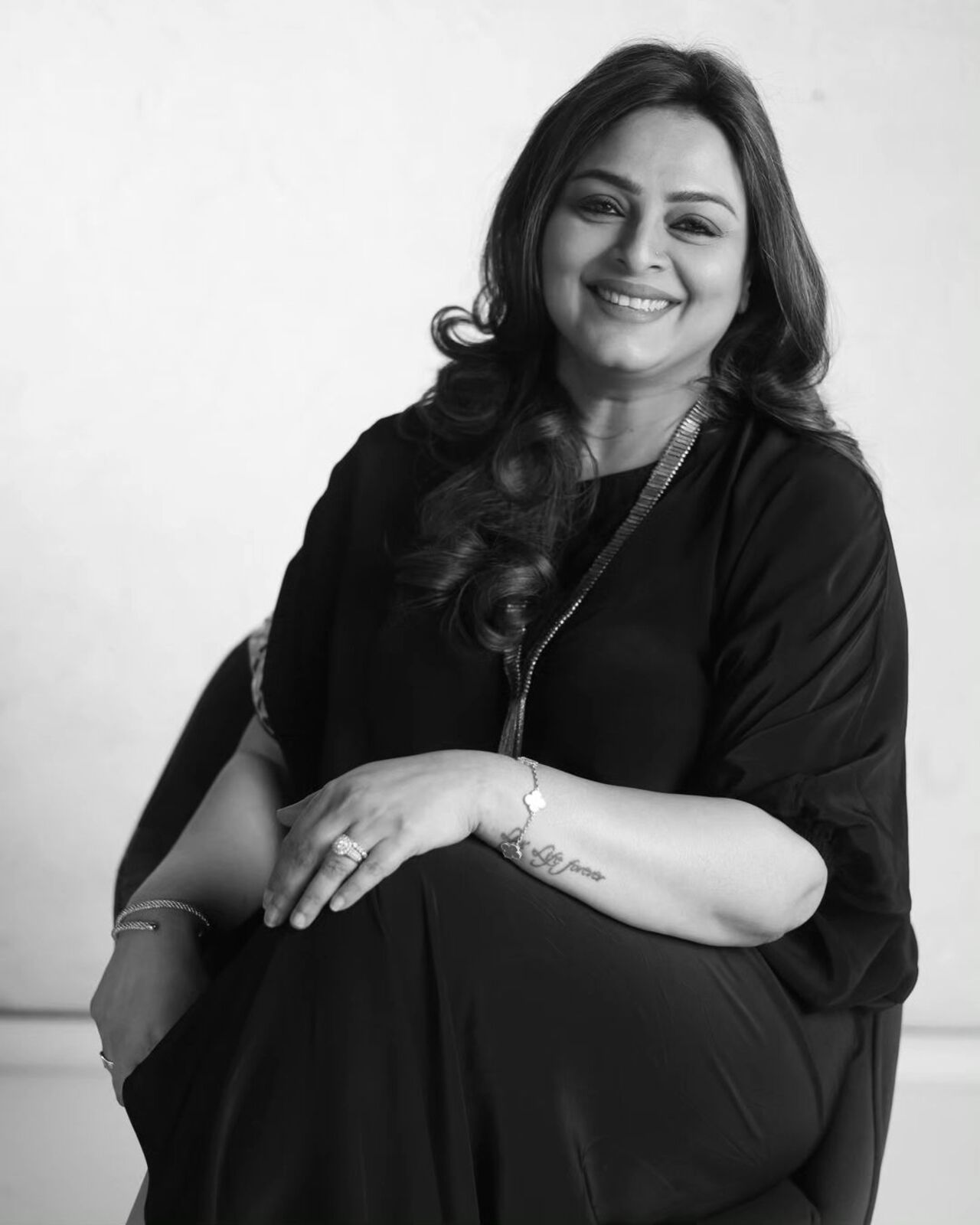 Shilpa Shirodkar is a veteran actress, who ventured into television shows. She is all set to showcase her personality on 'Bigg Boss 18'.
 