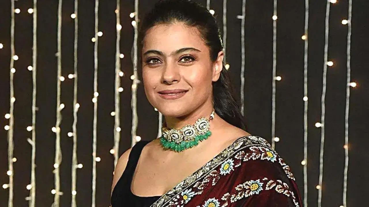 Kajol stops camera from filming her snacking while serving bhog, watch video!