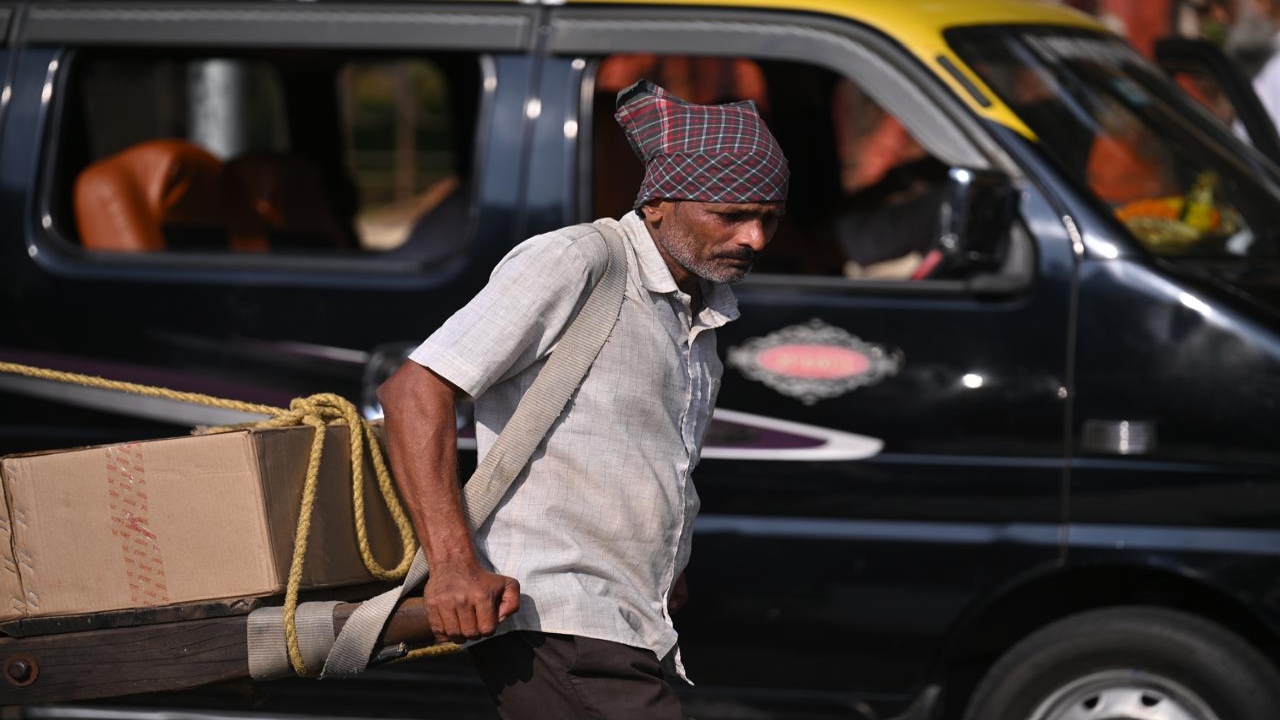 At 5.30 pm, Mumbai recorded 72 per cent humidity. However, it lingered above 80 per cent earlier in the day