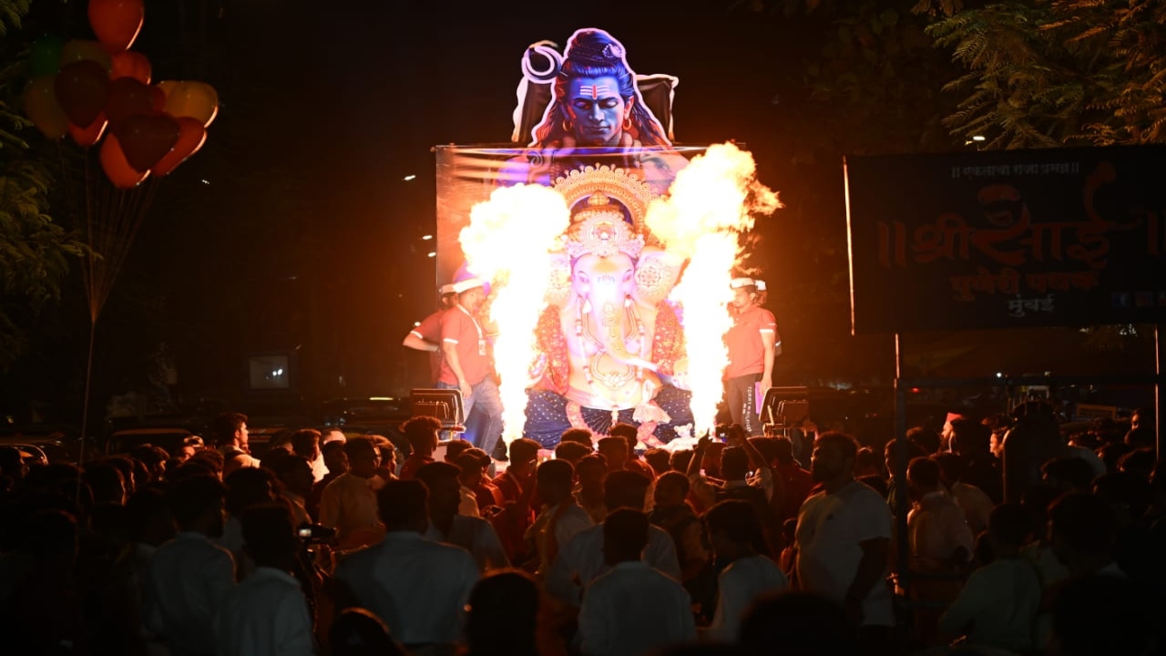 In May 2020, the Central Pollution Control Board (CPCB) issued guidelines banning POP idols, which are known to cause significant pollution in water bodies. In August 2024, the Bombay High Court ruled that only non-POP Ganesh idols should be used