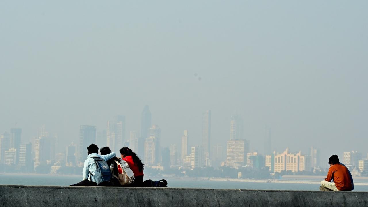 IN PHOTOS: Haze blankets the skyline at Marine Drive 