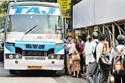 Pune: Driver averts tragedy as private bus catches fire