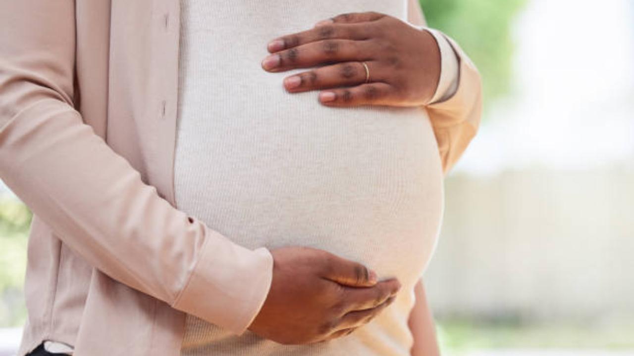 Exposure to air pollution before pregnancy linked to obesity risk in child