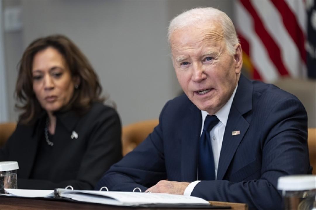 IN PHOTOS: Federal govt to cover six months of wildfire costs, announces Biden